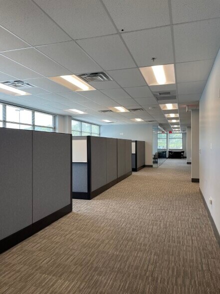 400 Corporate Dr, Stafford, VA for lease - Interior Photo - Image 3 of 12
