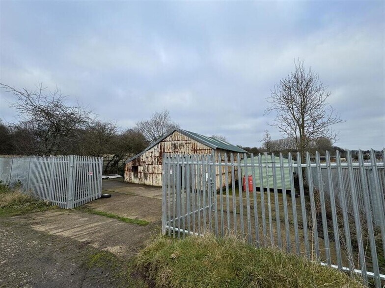 2 Skirsgill Ln, Penrith à vendre - Photo du bâtiment - Image 2 de 5