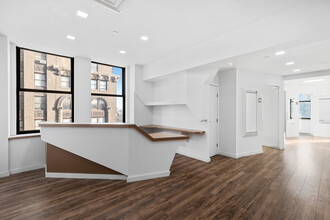 32 Court St, Brooklyn, NY for lease Interior Photo- Image 2 of 4