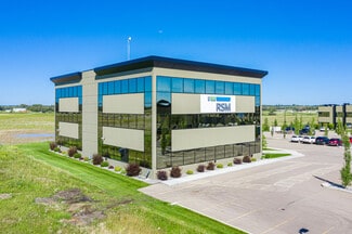 Plus de détails pour 546 Laura Ave, Red Deer County, AB - Bureau à louer