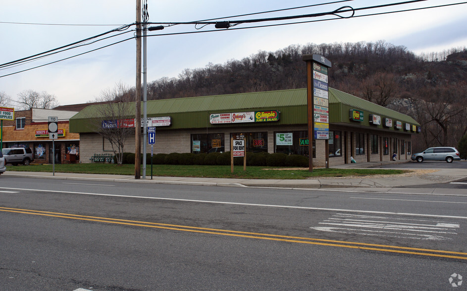 72 Hamburg Tpke, Riverdale, NJ for lease - Building Photo - Image 3 of 8