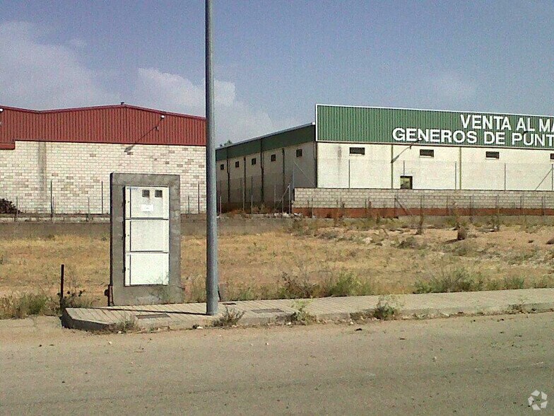Calle Marie Curie, 20, Quintanar de la Orden, Toledo à vendre - Photo du bâtiment - Image 2 de 5