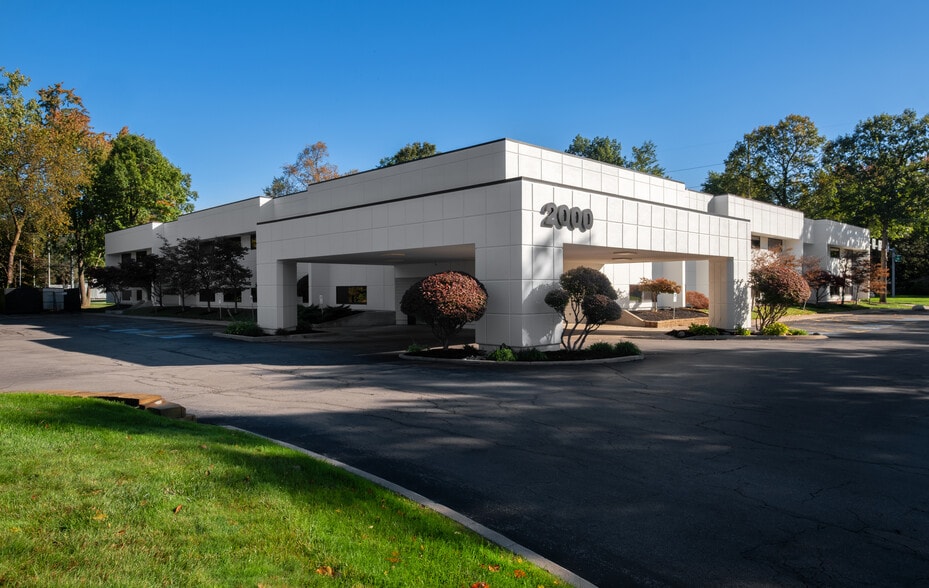 1000 Regency Ct, Toledo, OH for lease - Building Photo - Image 2 of 5