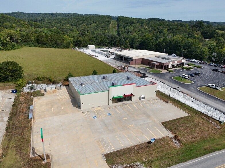 449 W Court St, Jasper, AR à vendre - Photo du bâtiment - Image 2 de 9