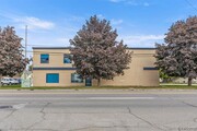 3020 Oakwood Blvd, Melvindale MI - Entrepôt