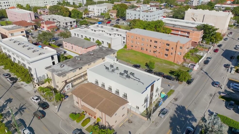 1567 NW 1st St, Miami, FL for sale - Commercial Listing Video - Image 2 of 49