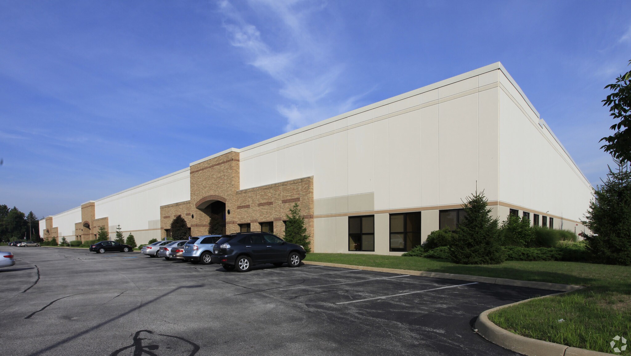 7900 Cochran Rd, Solon, OH à louer Photo principale- Image 1 de 5