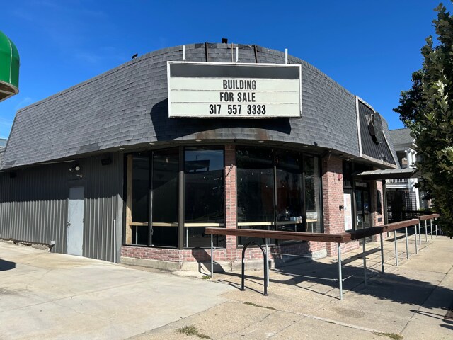 419 N Walnut St, Bloomington, IN à vendre - Photo du bâtiment - Image 2 de 20