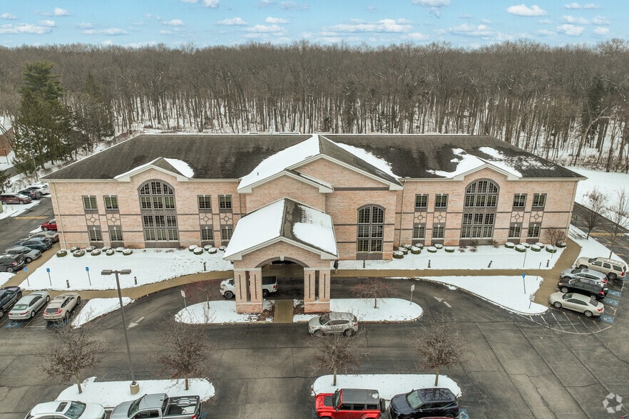 4126 N Holland Sylvania Rd, Toledo, OH for lease - Aerial - Image 2 of 7