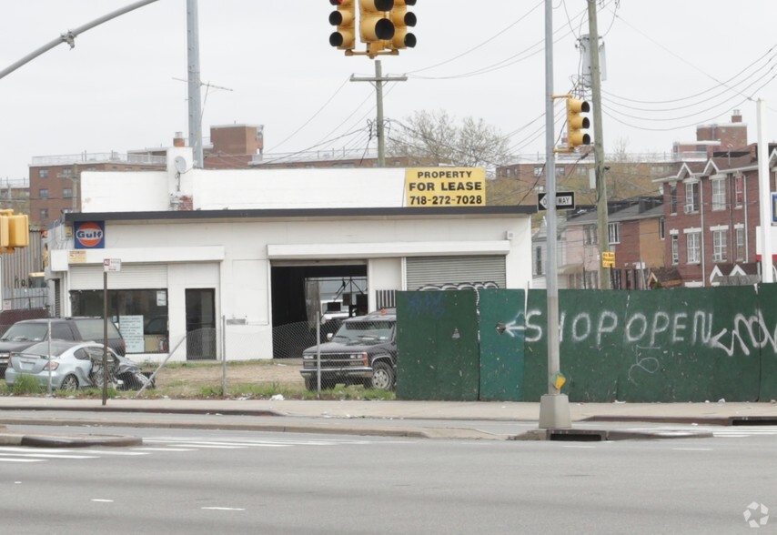 2492 Linden Blvd, Brooklyn, NY for sale - Primary Photo - Image 1 of 1