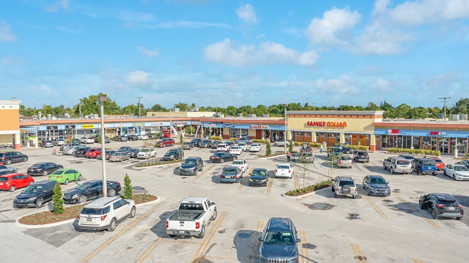 4646-4698 NW 183rd St, Miami Gardens, FL à louer Aérien- Image 1 de 14