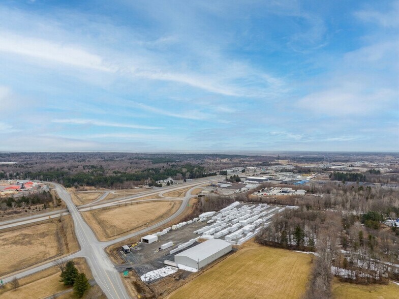 113 Mnt Glass, Saint-Bernard-de-Lacolle, QC à vendre - Photo du bâtiment - Image 2 de 7
