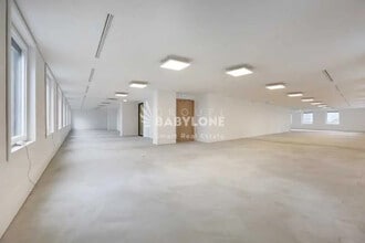 16 Rue Hoche, Puteaux for lease Interior Photo- Image 2 of 11