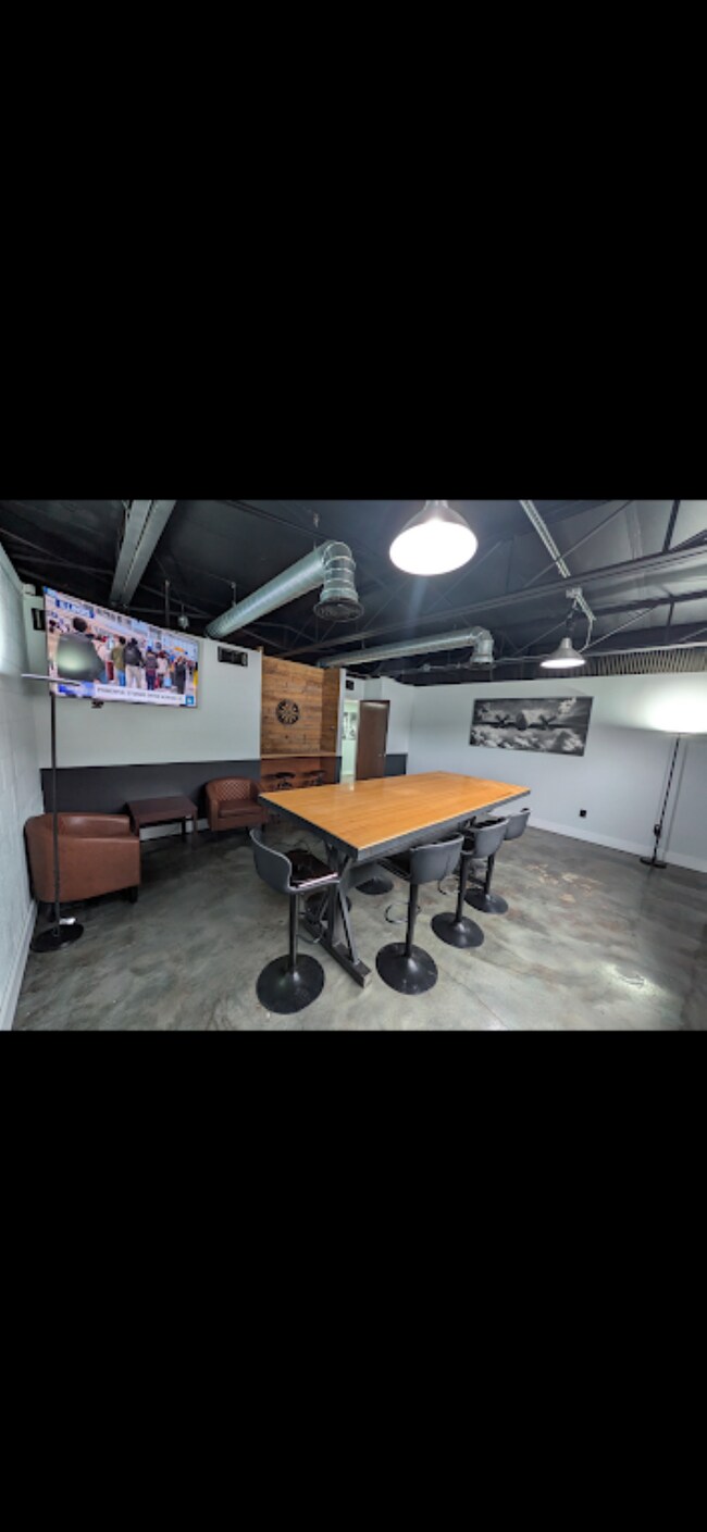 More details for 404-406 E Fourth St, Royal Oak, MI - Office for Lease