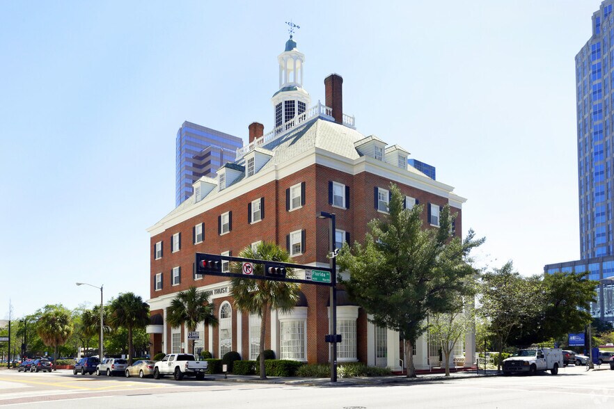425 N Florida Ave, Tampa, FL à louer - Photo du bâtiment - Image 2 de 7