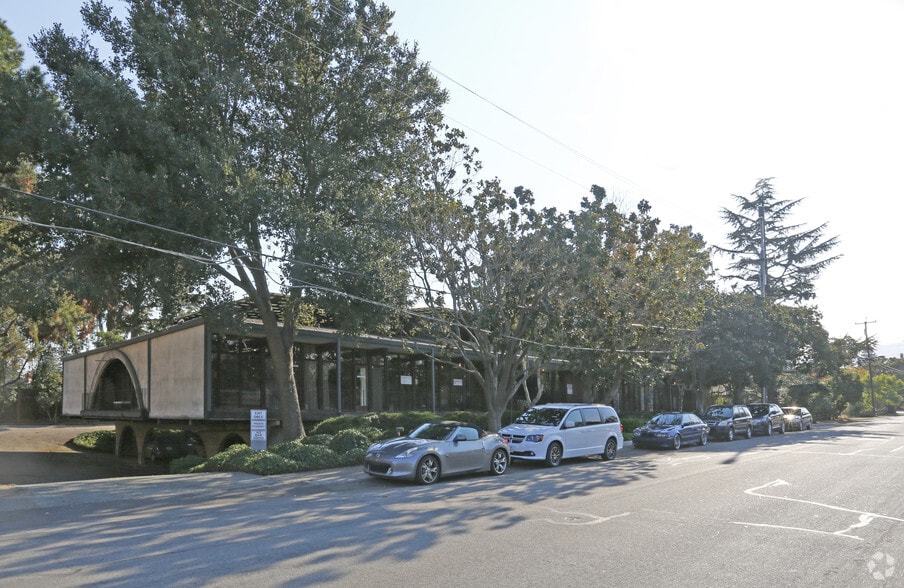 745 Distel Dr, Los Altos, CA for lease - Building Photo - Image 3 of 5