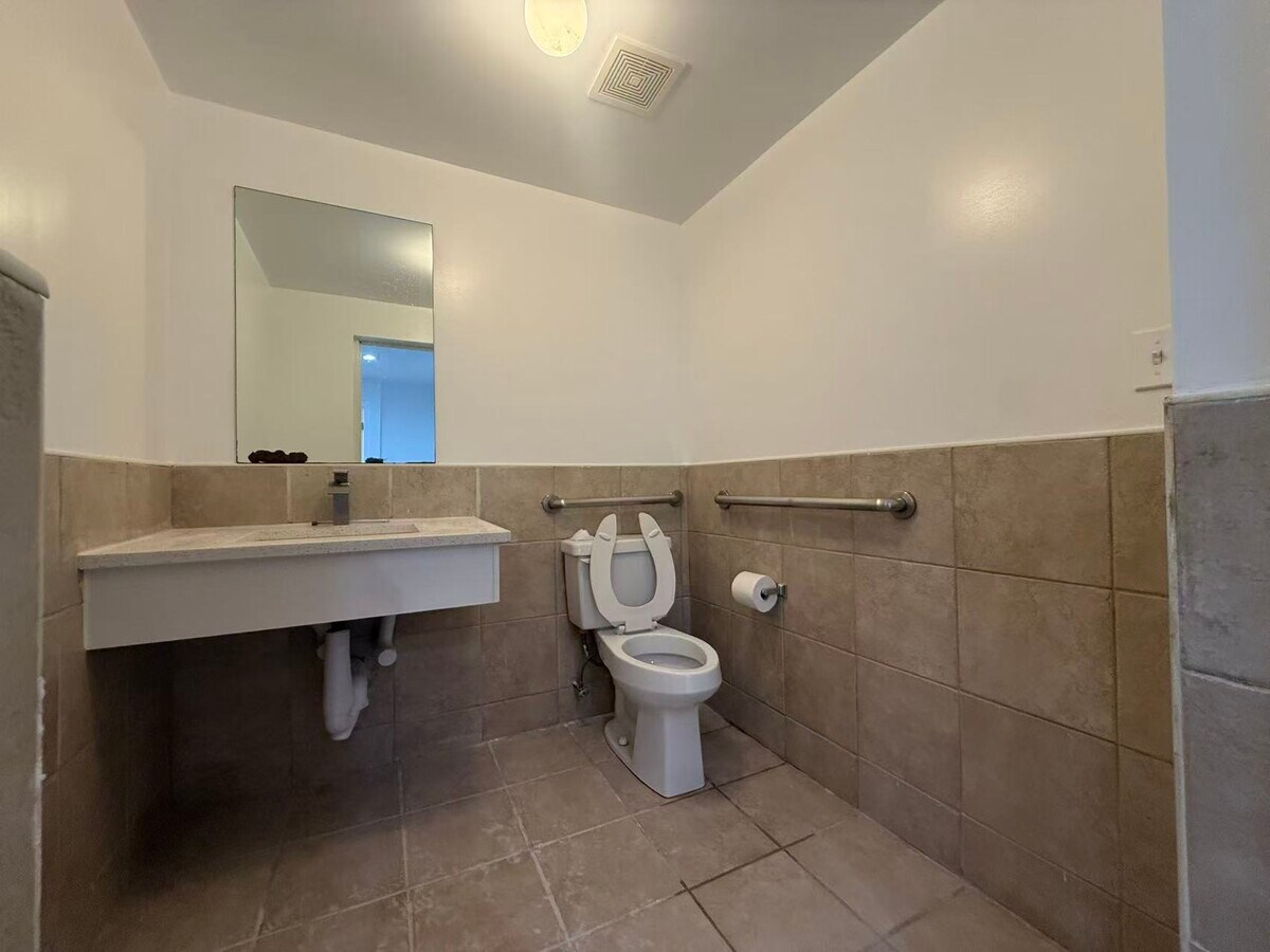 149-23 Sanford Ave, Flushing, NY 11355 - Unit B-C - - Interior Photo - Image 1 of 2