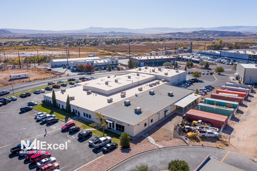 3301 E Deseret Dr, St George, UT à vendre - Photo du bâtiment - Image 2 de 6