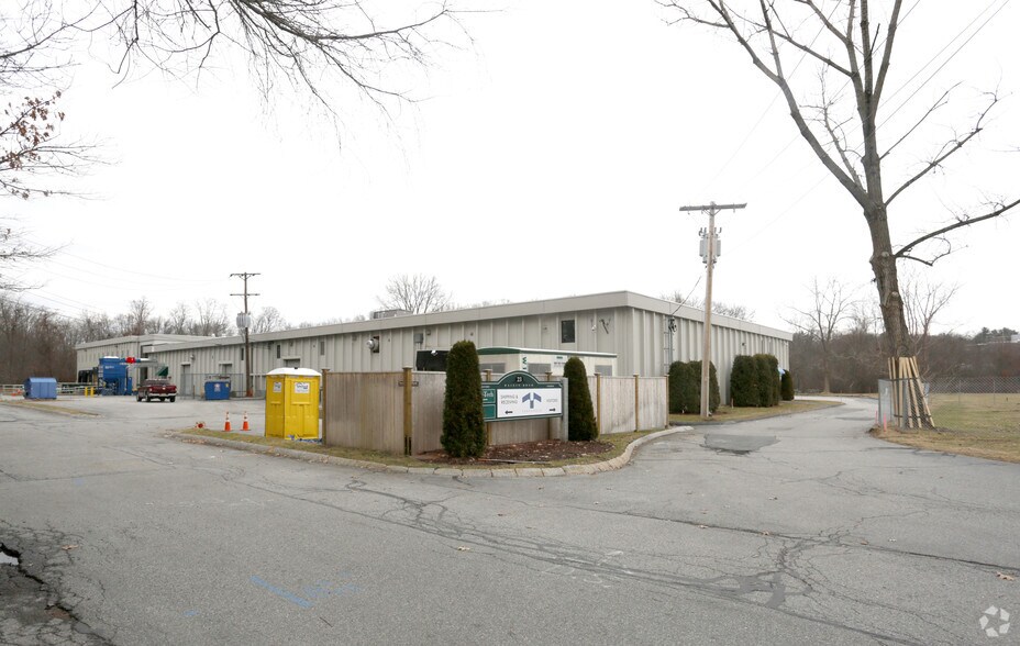 23 Rainin Rd, Woburn, MA à louer - Photo du bâtiment - Image 2 de 24