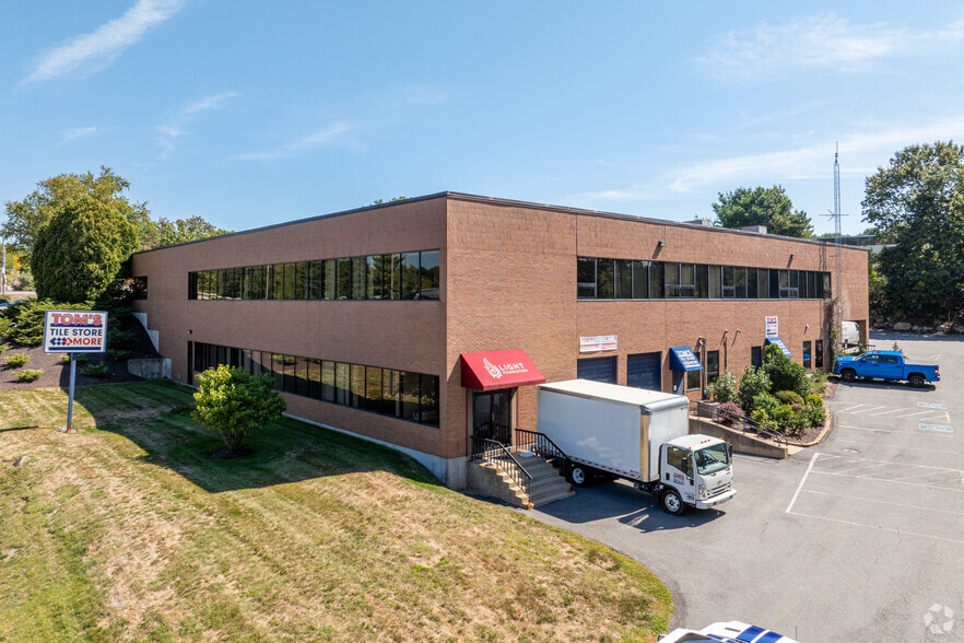 1 Merchant St, Sharon, MA for lease - Primary Photo - Image 1 of 4