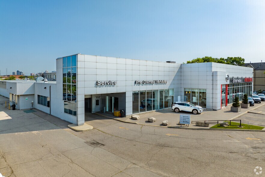 1350 The Queensway, Toronto, ON à vendre - Photo du bâtiment - Image 1 de 1