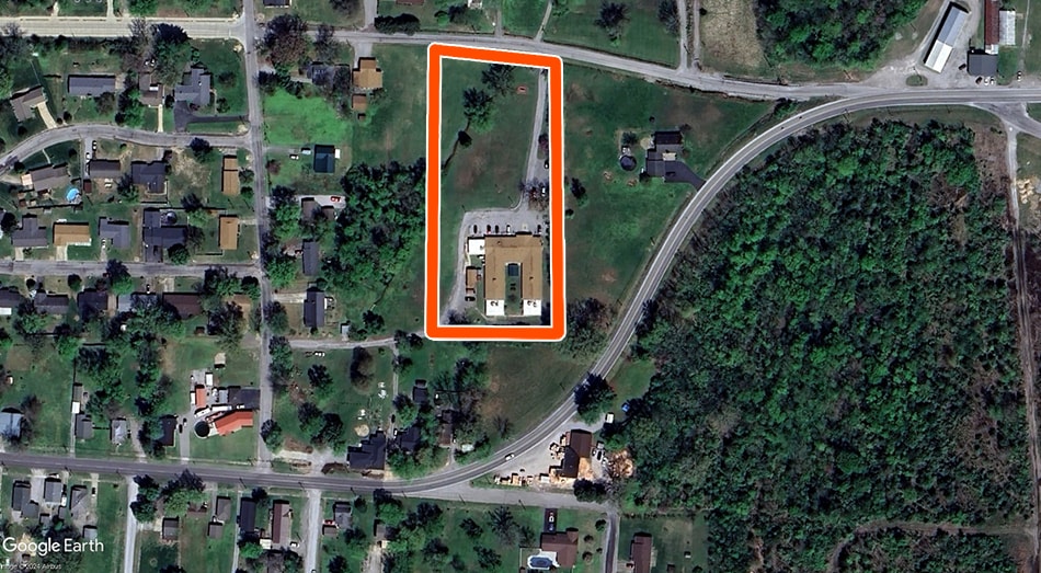 2500 E Saint Louis St, West Frankfort, IL for sale - Building Photo - Image 2 of 14