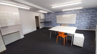 13 Comberton Hl, Kidderminster à louer Photo intérieure- Image 2 de 6