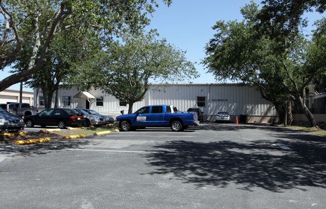More details for 2231 Linwood Ave, Naples, FL - Industrial for Lease