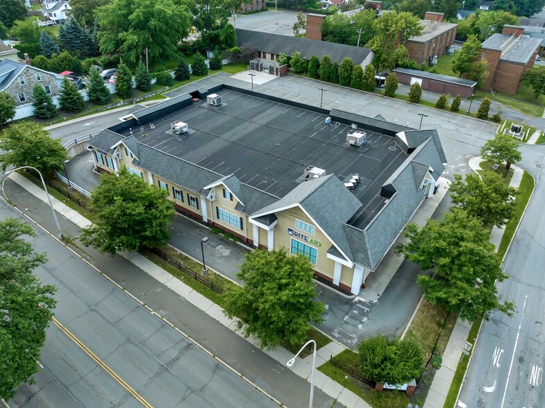 272 Hoosick St, Troy, NY for sale - Building Photo - Image 2 of 26