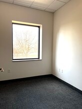 12345 Portland Ave, Burnsville, MN for lease Interior Photo- Image 1 of 2
