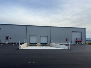 72 W 64th St, Holland, MI for lease Building Photo- Image 2 of 4