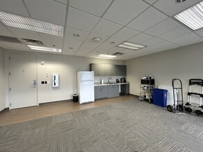 283 Constitution Dr, Virginia Beach, VA à louer Photo intérieure- Image 1 de 5