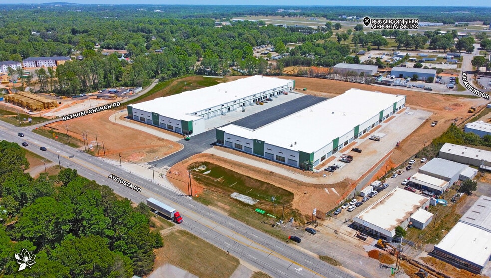 6715 Augusta Rd, Greenville, SC for lease - Building Photo - Image 3 of 8