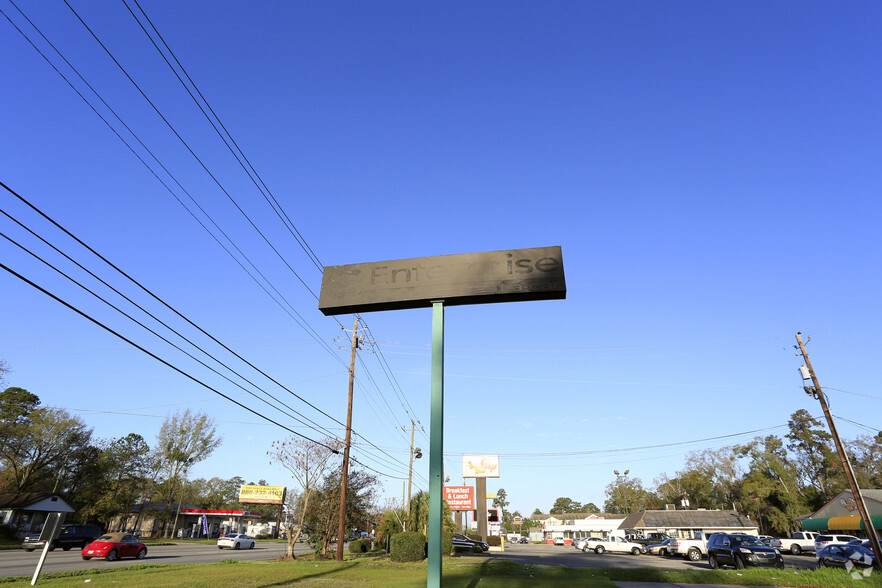 4720 Augusta Rd, Savannah, GA for sale - Building Photo - Image 2 of 11