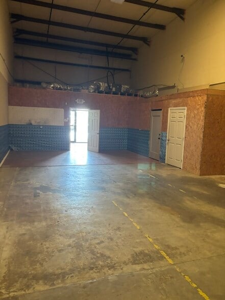 9529 S Main St, Jonesboro, GA for lease - Building Photo - Image 3 of 5