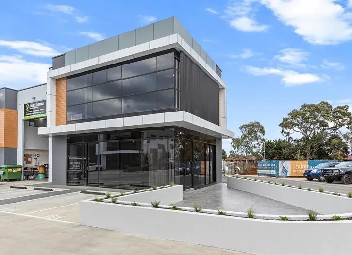 28-63 Willow Ave, Springvale for lease Building Photo- Image 1 of 8