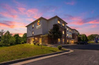 Plus de détails pour 334 Caroline St, Orange, VA - Services hôteliers à vendre