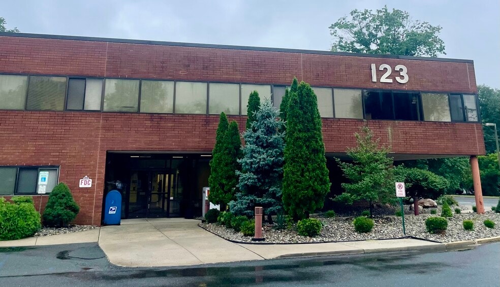 123 Franklin Corner Rd, Lawrenceville, NJ for sale - Building Photo - Image 3 of 10