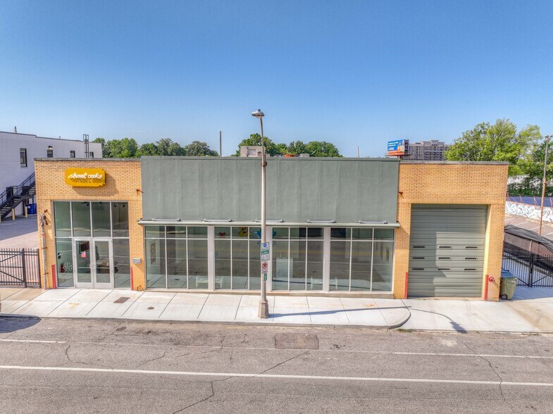 405 Monroe Ave, Memphis, TN à vendre - Photo du bâtiment - Image 1 de 39