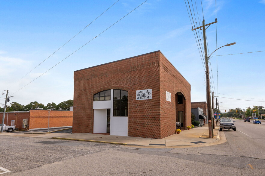 30 W Front St, Lillington, NC for sale - Building Photo - Image 2 of 64