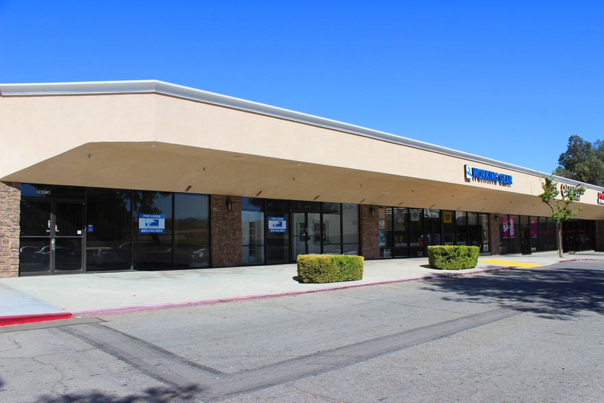 2410-2837 Cochran St, Simi Valley, CA for lease - Building Photo - Image 2 of 7