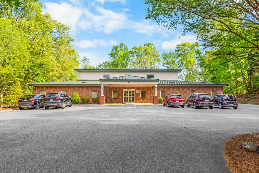 510 Emergency Dr, Lexington, NC à vendre - Photo du bâtiment - Image 2 de 13