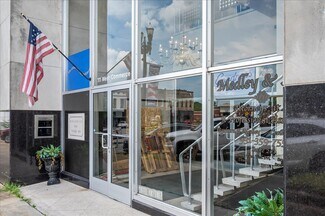 Plus de détails pour 111 W Commerce St, Lewisburg, TN - Commerce de détail à vendre