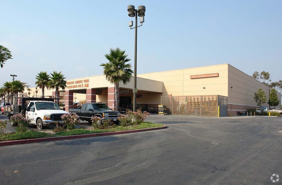 151-371 W Esplanade Dr, Oxnard, CA à louer - Photo du bâtiment - Image 3 de 10