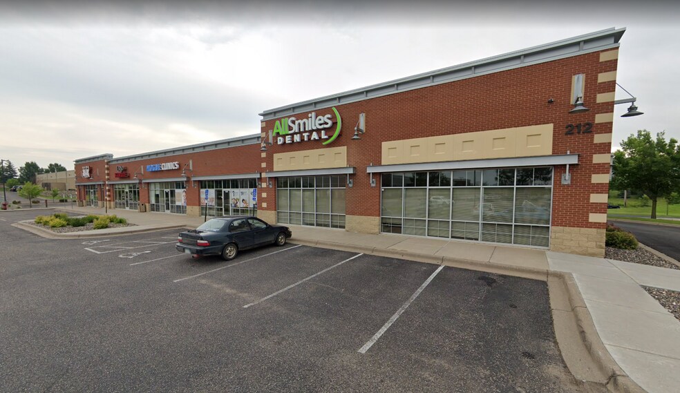 5145 County Rd 101, Hamel, MN à louer - Photo du bâtiment - Image 3 de 5