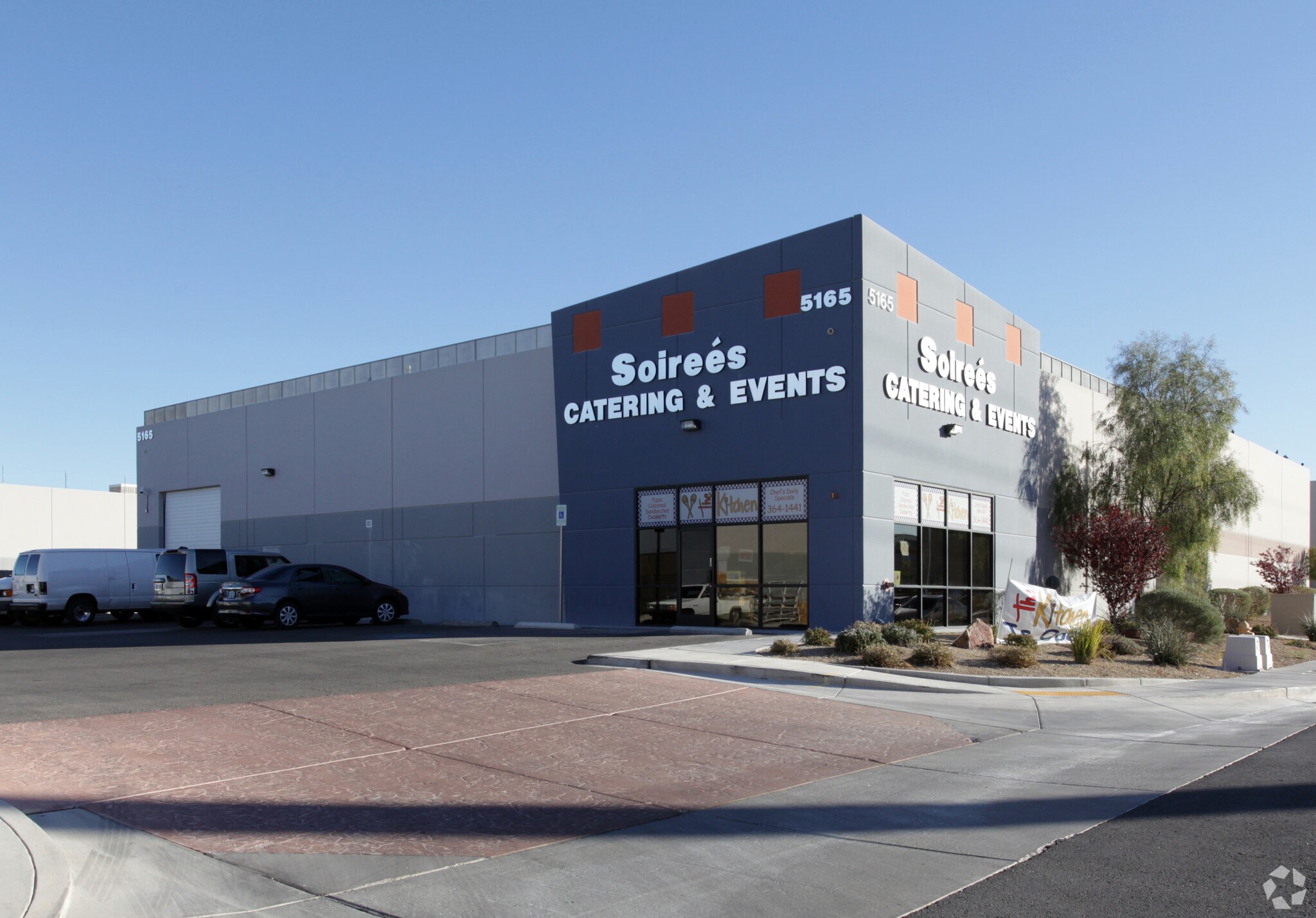 5165 W Oquendo Rd, Las Vegas, NV à louer Photo principale- Image 1 de 33