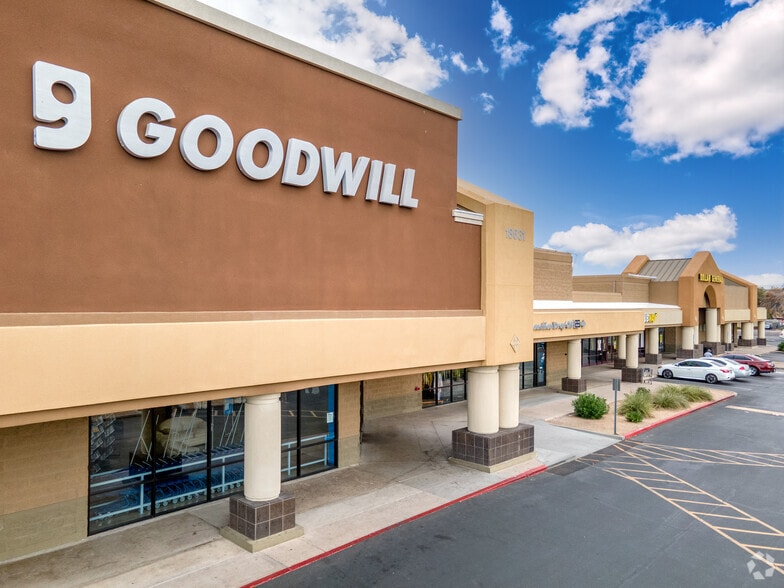 18631 19th Ave, Phoenix, AZ à louer - Photo du bâtiment - Image 2 de 8