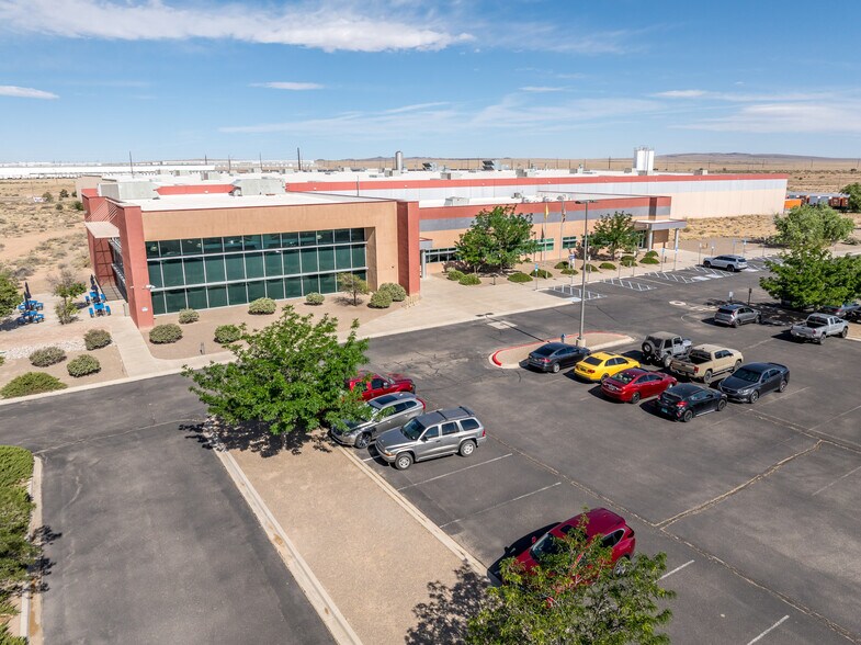 1300 Desert Willow Rd, Los Lunas, NM for sale - Building Photo - Image 2 of 46