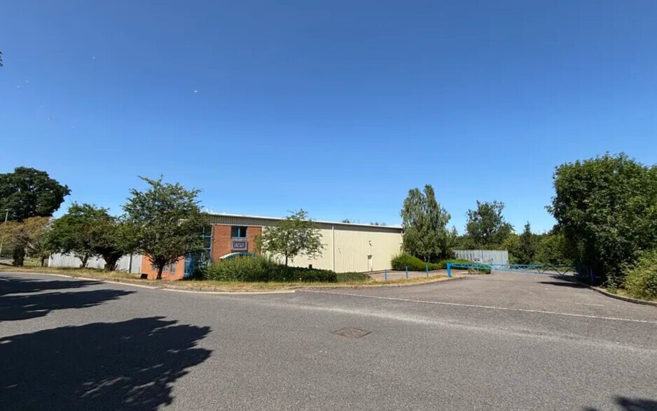 Brunel Way, Stonehouse à louer - Photo du bâtiment - Image 2 de 8
