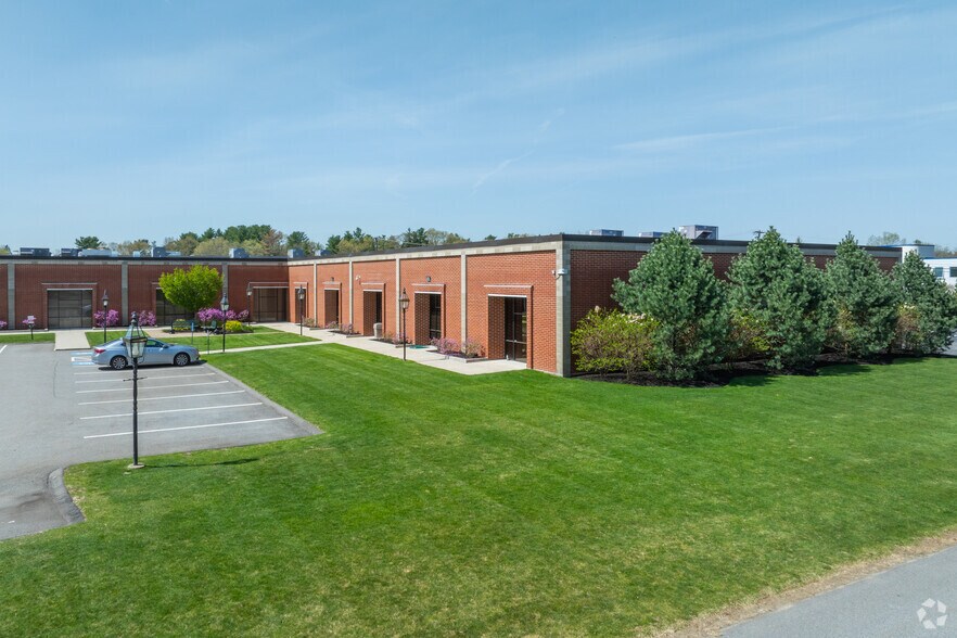 25 Industrial Ave, Chelmsford, MA à louer - Photo du bâtiment - Image 2 de 5